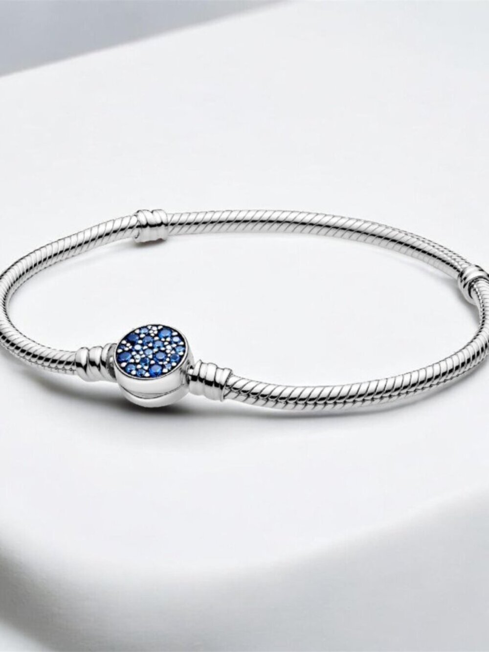 Pandora Moments Sparkling Blue Disc Clasp Snake Chain Bracelet